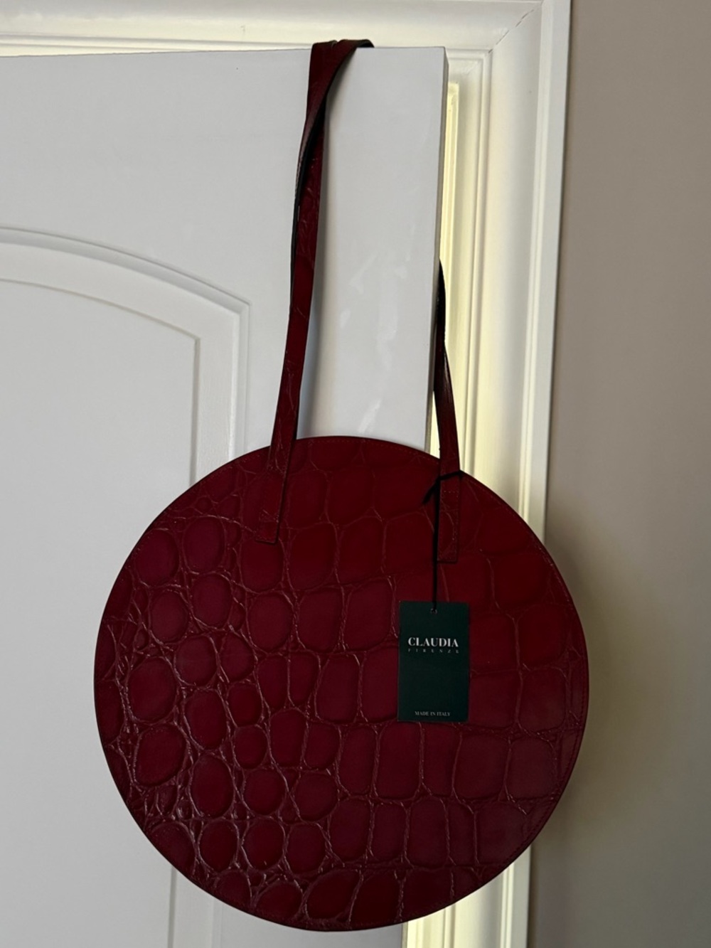 Brand new”Claudia Firenze”ITALY(genuine leather) purse.Size-W-13,5”x13,5inc.💝